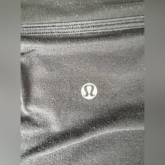 Lululemon Pullover Top Women's 4 Relaxed Black Thumbholes Cowl Neck Rulu Soft - Picture 8 of 8